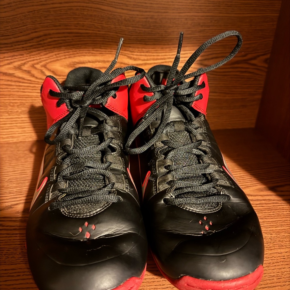 Nike air Visi pro4 Black and Red Men's Basketball Shoes size 8.5